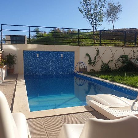 Stylish Two Bedroom House With Private Pool Tiranë Eksteriør bilde