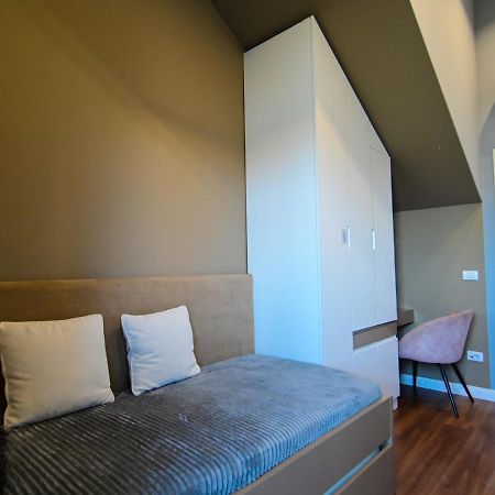 Stylish Two Bedroom House With Private Pool Tiranë Eksteriør bilde